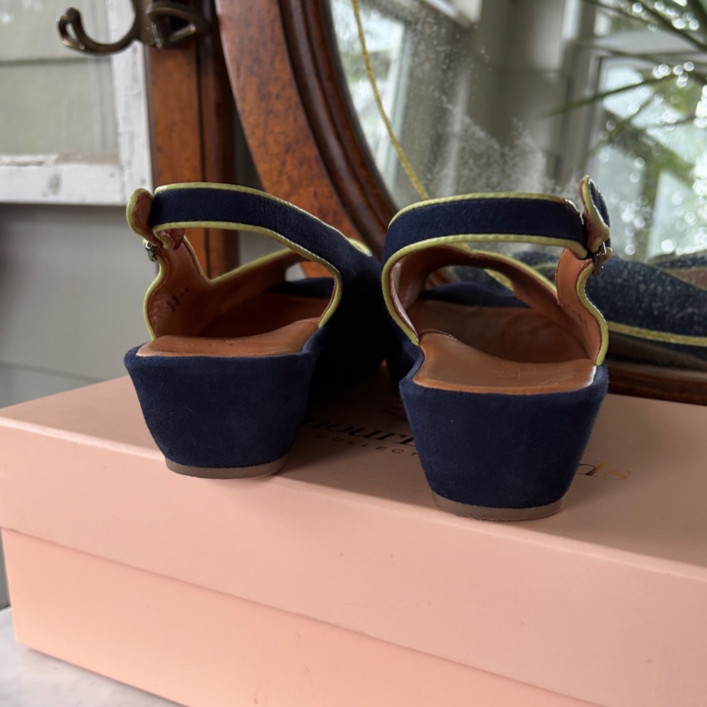 L’Amour Des Pineda Elegant Navy Suede Slingback Wedge Sandals - Picture 7 of 12